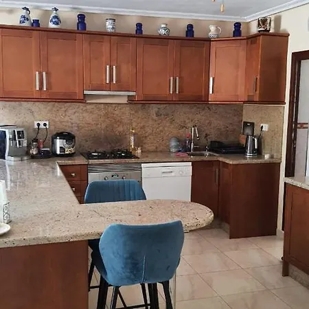 Вилла Pinos 8f